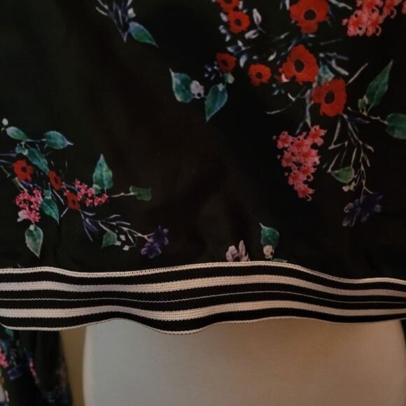 Crop cropped top long sleeve sexy black red floral XL beach streetwear - Picture 3 of 9